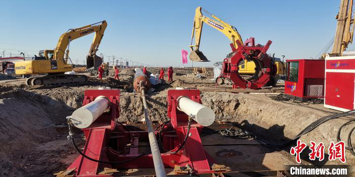 国内最大口径最长距离管道海底定向钻穿越成功2019.11.19 国内最大口径最长距离管道海底定向钻穿越成功2019.11.19