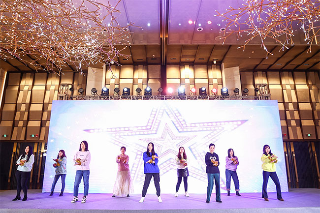 乘风破浪二十载,与时俱进创未来— ag凯发k8国际海工成立20周年年会庆典完美收官 乘风破浪二十载,与时俱进创未来— ag凯发k8国际海工成立20周年年会庆典完美收官