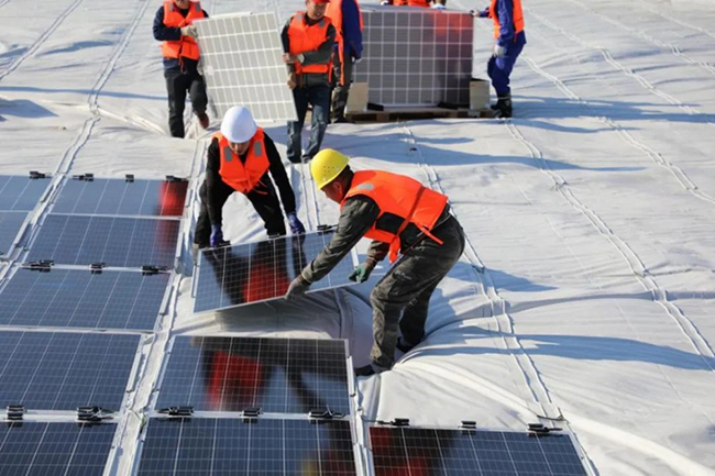 全球首个!国家电投山东分公司深远海风光同场漂浮式光伏项目发出第一度电 全球首个!国家电投山东分公司深远海风光同场漂浮式光伏项目发出第一度电