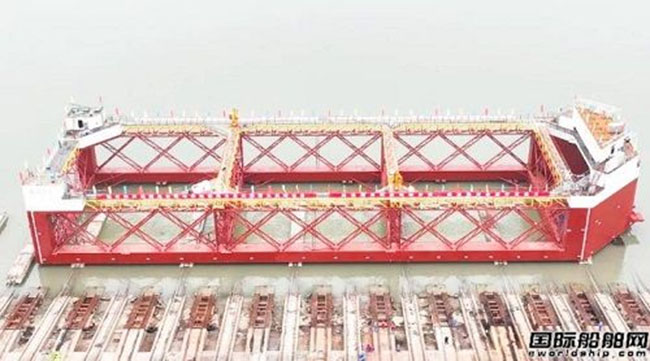 国内首个吸力锚桩单点定位系泊养殖平台“台山1号”交付 国内首个吸力锚桩单点定位系泊养殖平台“台山1号”交付