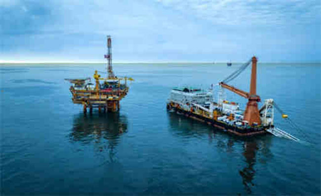 广州打捞局“华润龙”圆满完成首次海管铺设项目 广州打捞局“华润龙”圆满完成首次海管铺设项目