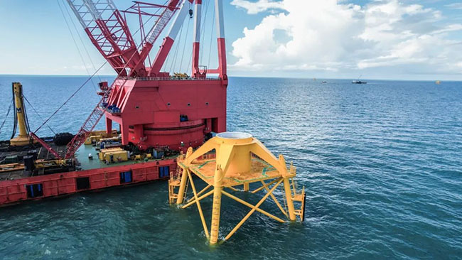 大唐儋州1.2GW海上风电项目完成国内最大吸力桶导管架基础沉贯 大唐儋州1.2GW海上风电项目完成国内最大吸力桶导管架基础沉贯