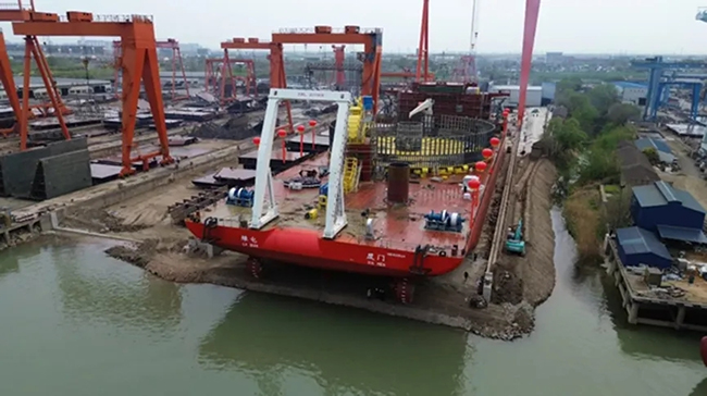 12000吨!国产最大载缆量铺缆船“绿电”号成功下水 12000吨!国产最大载缆量铺缆船“绿电”号成功下水