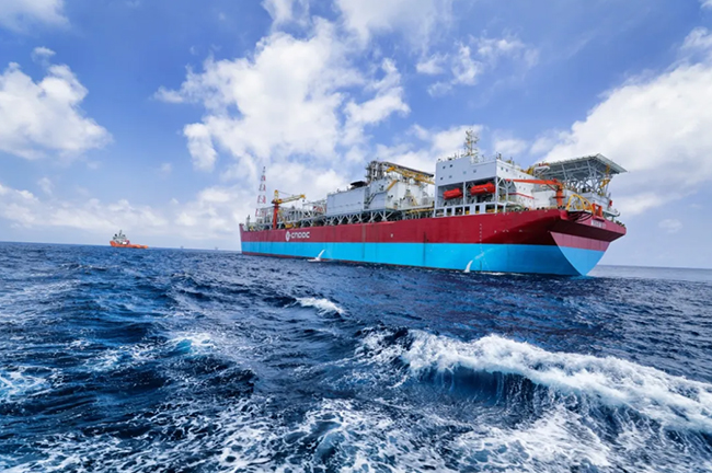 天津智能制造基地最大导管架完成装船作业 天津智能制造基地最大导管架完成装船作业