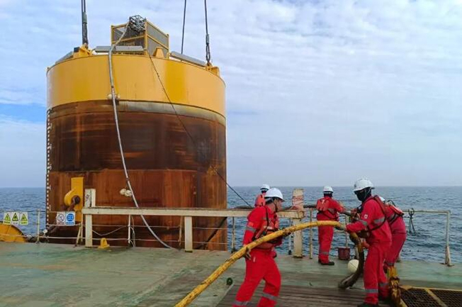 阳江漂浮式海上风电项目完成全部吸力锚沉贯施工 阳江漂浮式海上风电项目完成全部吸力锚沉贯施工