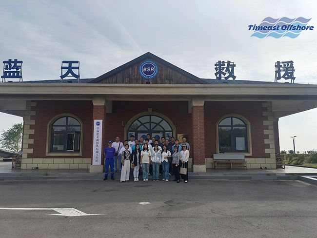 ag凯发k8国际海工携手滨海蓝天救援队开展CPR心肺复苏和基础绳结实地培训活动 ag凯发k8国际海工携手滨海蓝天救援队开展CPR心肺复苏和基础绳结实地培训活动