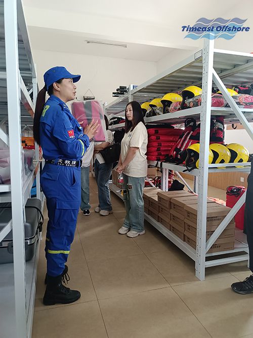 ag凯发k8国际海工携手滨海蓝天救援队开展CPR心肺复苏和基础绳结实地培训活动 ag凯发k8国际海工携手滨海蓝天救援队开展CPR心肺复苏和基础绳结实地培训活动